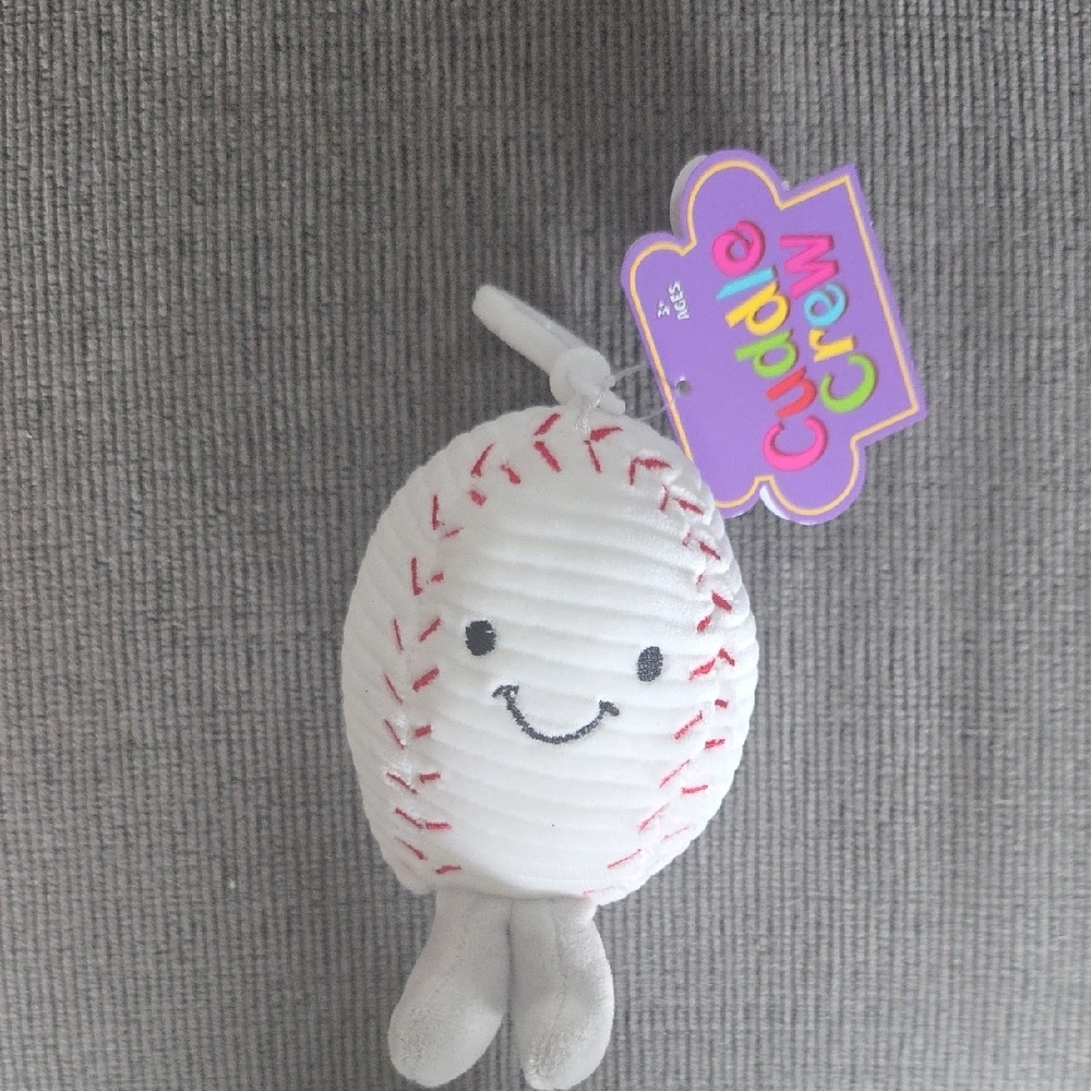 Cuddle Crew Plush Toys With Keychain Attachment For Backpacks - Picture 7 of 10